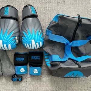 Rock Box Blue Black 12 oz Boxing Gloves Full Gym Bag Set w/Keychain Gift
